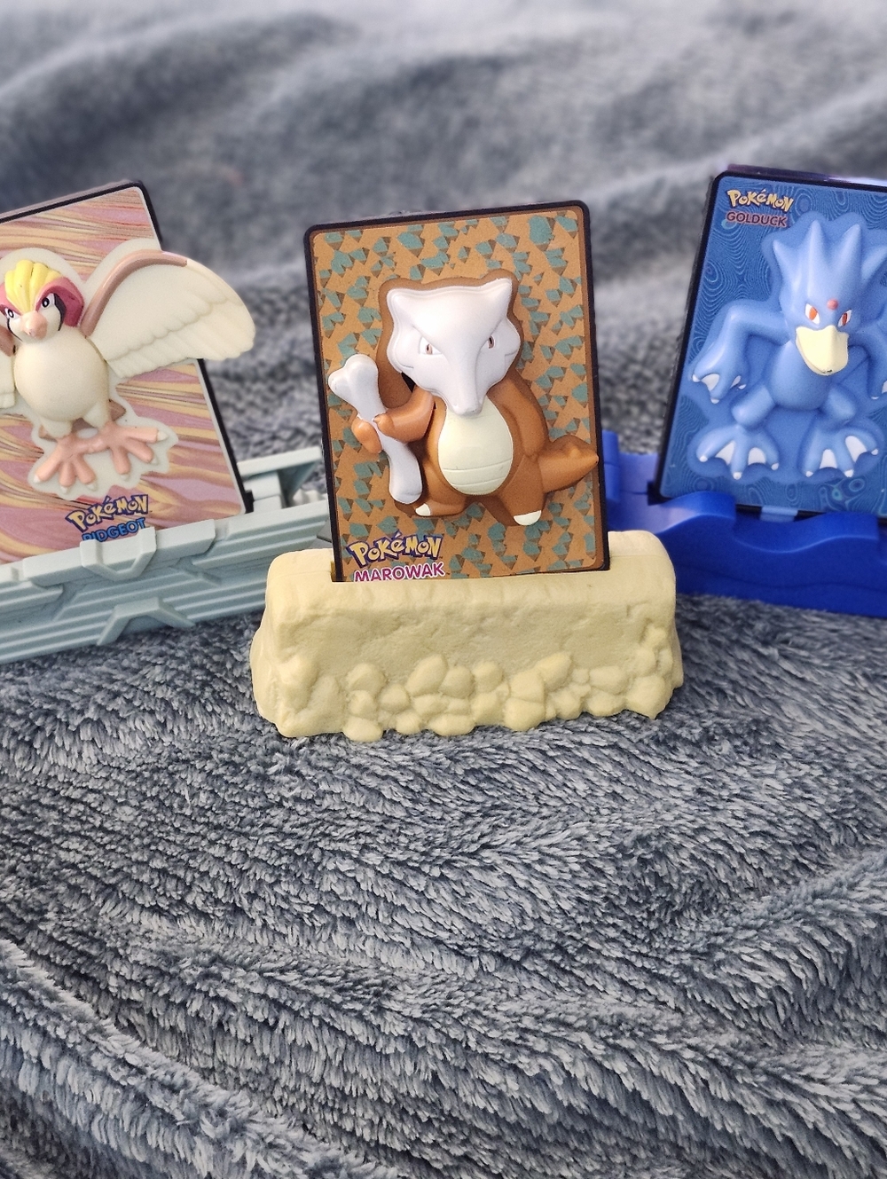 vintage Pokémon 2000 Burger King 3D Power Cards Pidgeot, Marowak, and Golduck